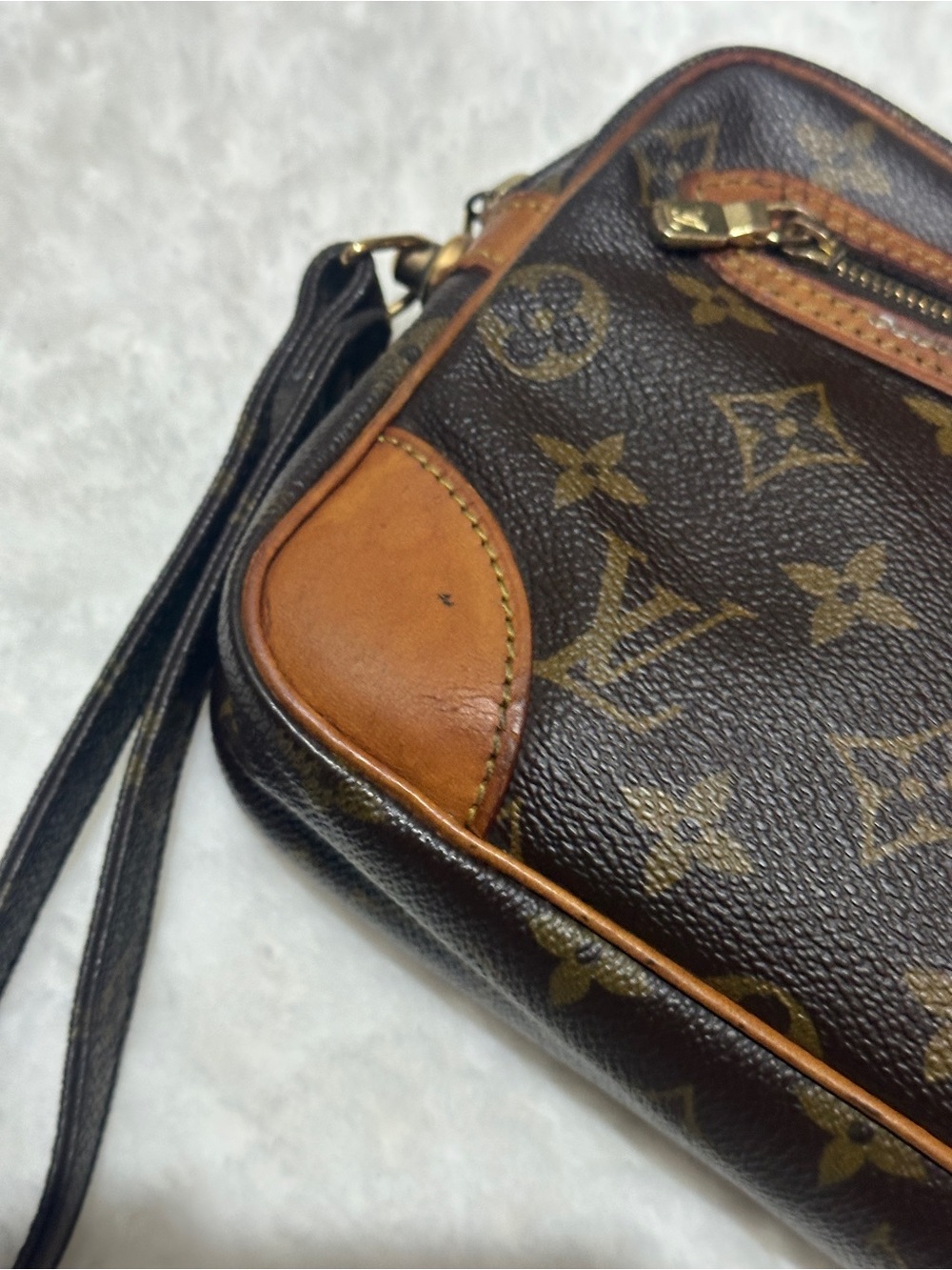 Vintage Louis Vuitton Marly Dragonne wristlet/clutch - Picture 10 of 14